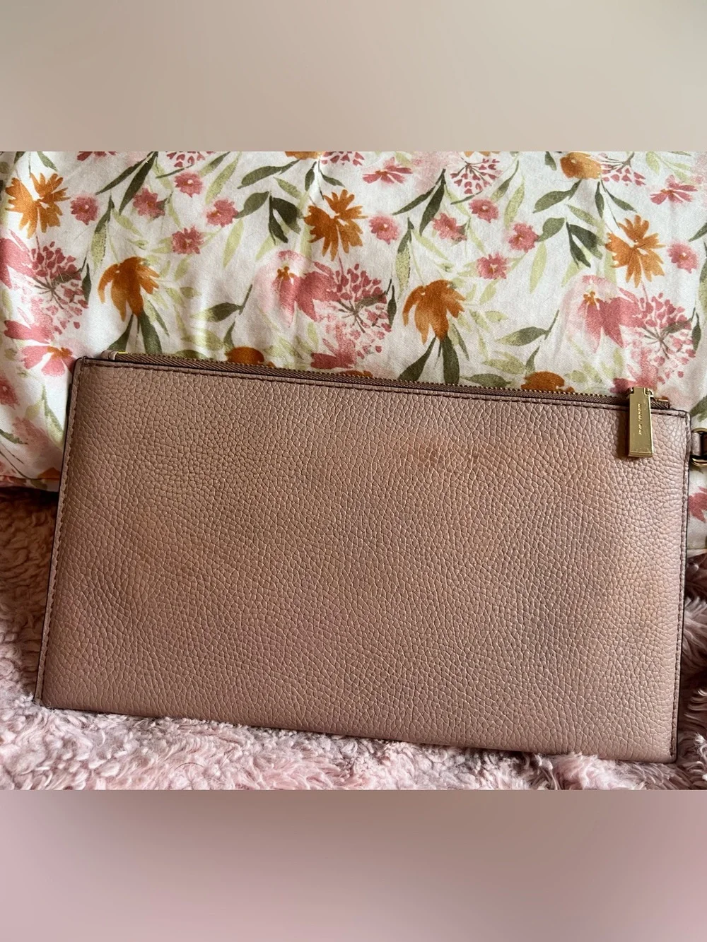 Michael Kors Dusty Rose Pebbled Leather Large Wristlet/Wallet | GUC | Fits Phone - Picture 12 of 14